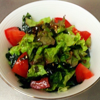 簡単！サラダ菜と韓国のりとトマトのチョレギサラダ